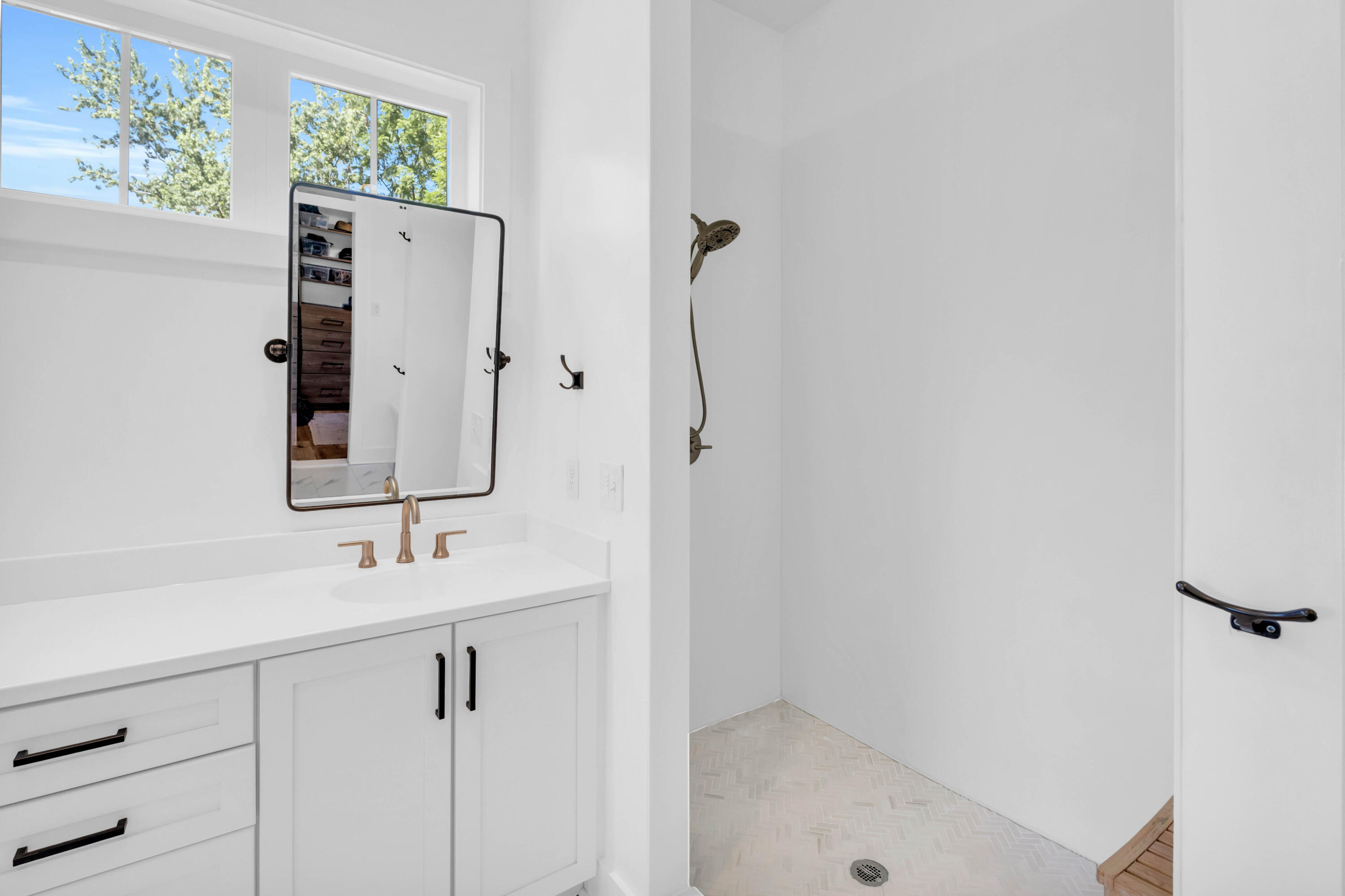 720 Miller Road Signal Mountain, TN 37377 - Photo 25 of 59 24_720 miller rd-51