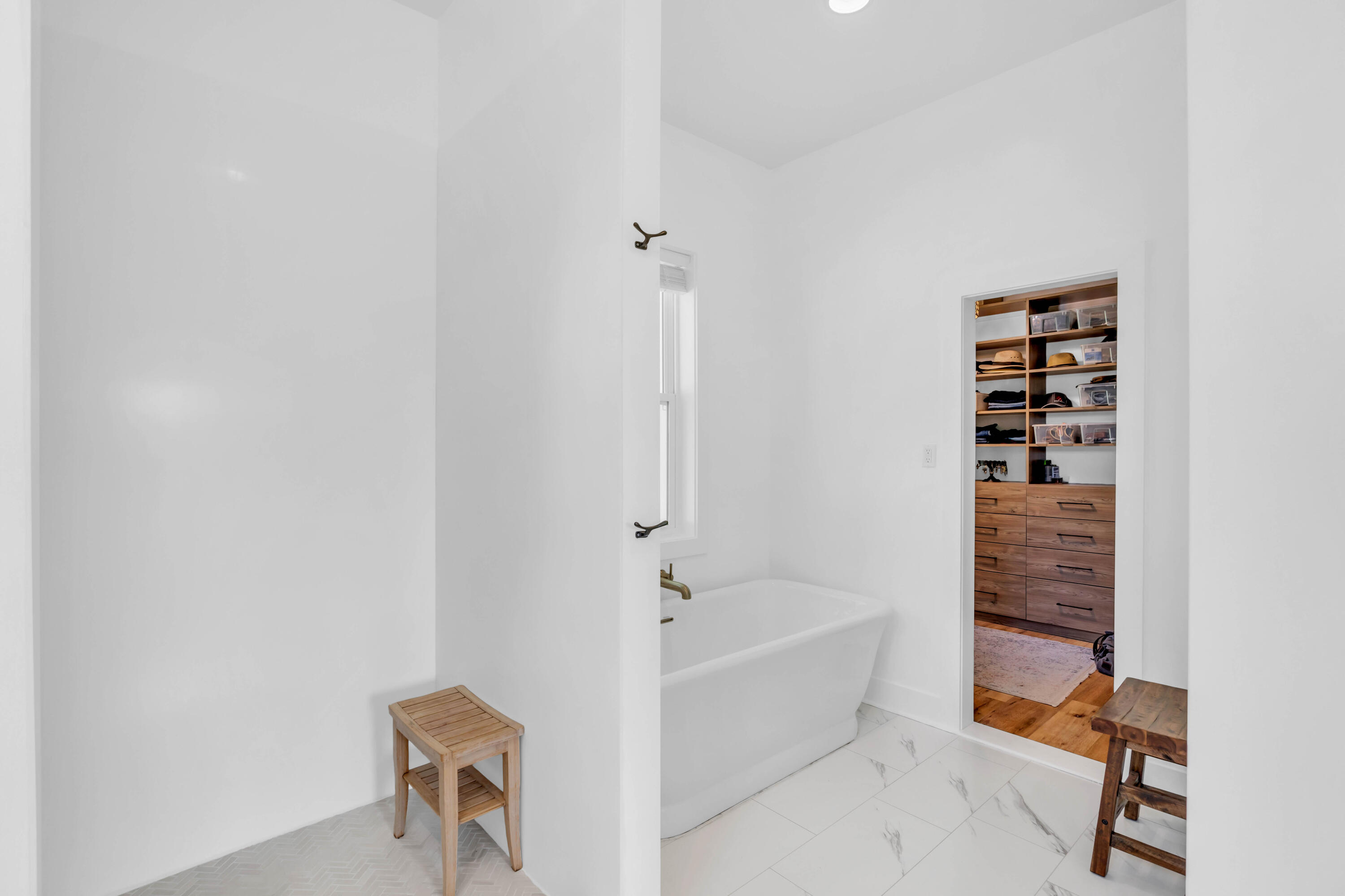 720 Miller Road Signal Mountain, TN 37377 - Photo 27 of 59 25_720 miller rd-52