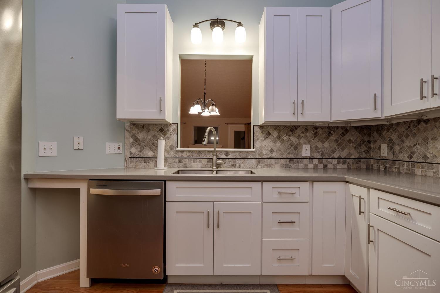 1005 Raintree Lane Maineville, OH 45039 - Photo 10 of 39 Kitchen