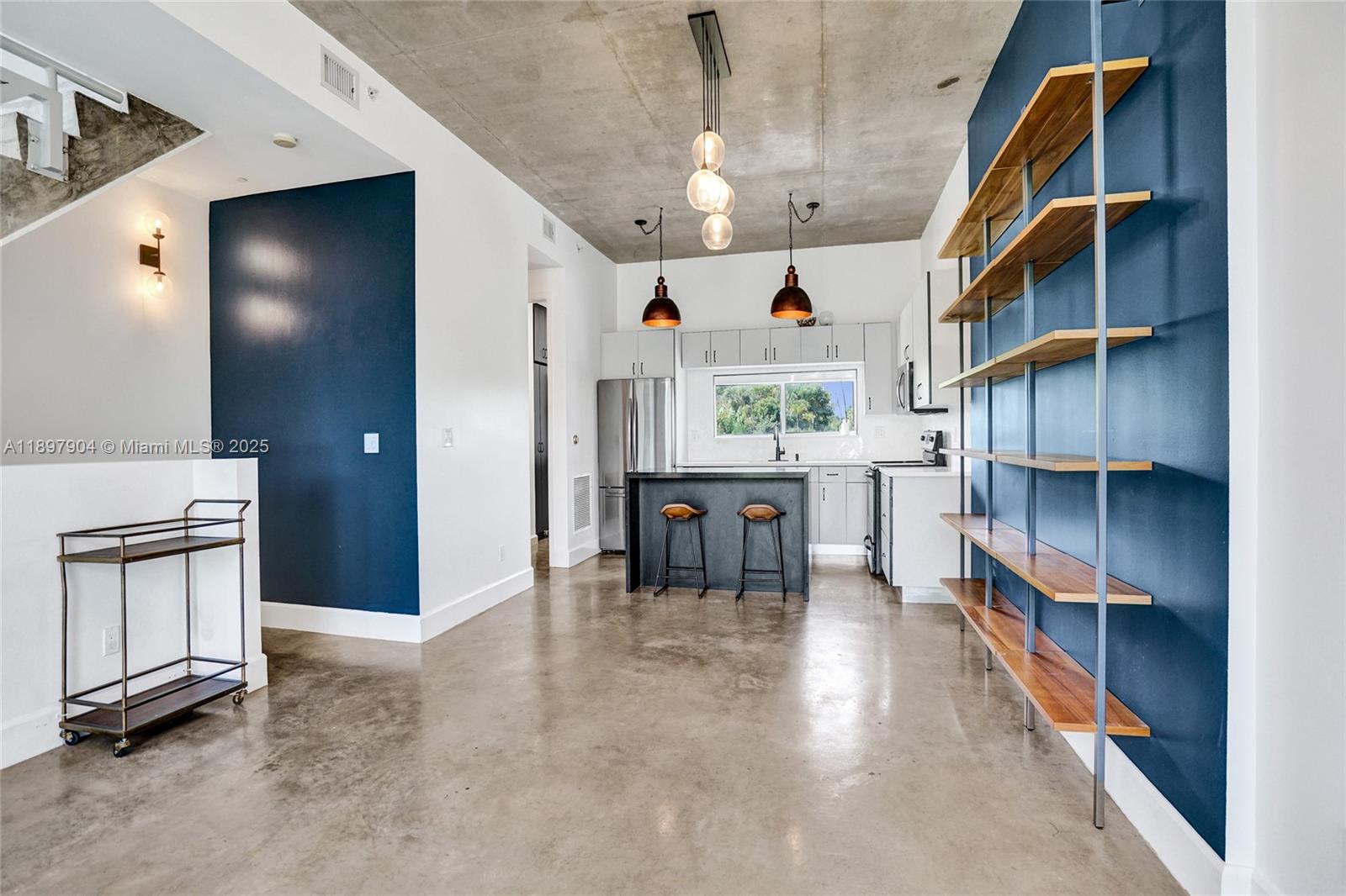 716 Southeast 12th Street, Unit 13 Fort Lauderdale, FL 33316 - Photo 13 of 45 an empty room with windows and closet