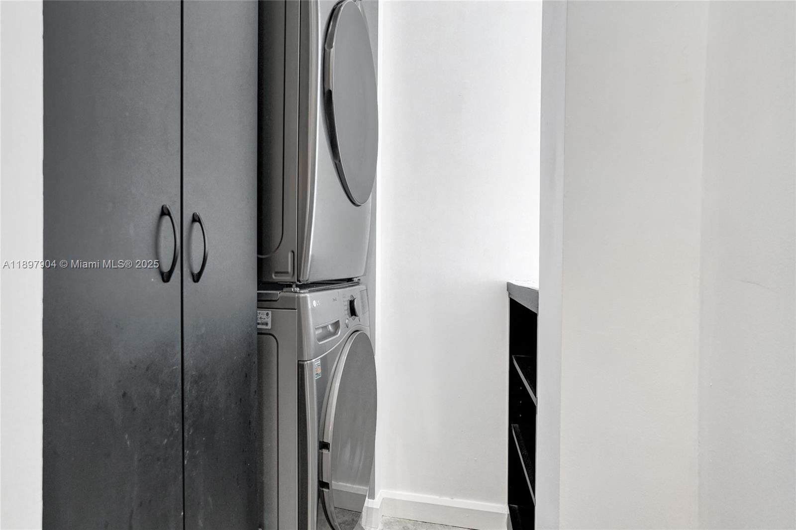 716 Southeast 12th Street, Unit 13 Fort Lauderdale, FL 33316 - Photo 35 of 45