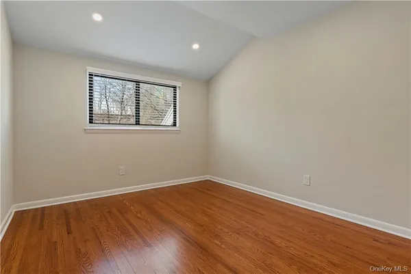 $8,900 | 50 Pondview Road, Unit F, Rye, NY 10580