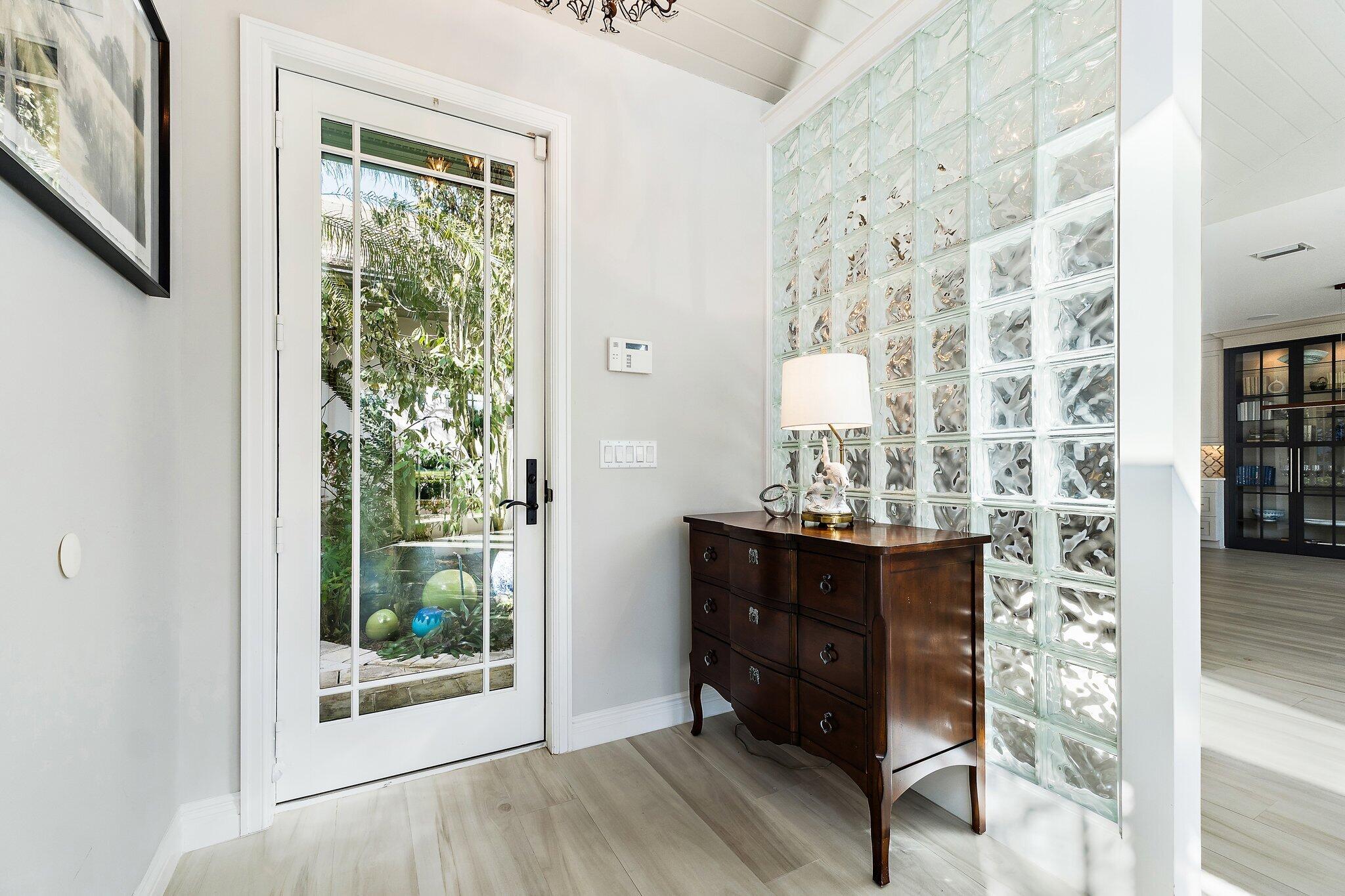 12092 Southeast Birkdale Run Jupiter, FL 33469 - Photo 7 of 52 Interior Front Entry