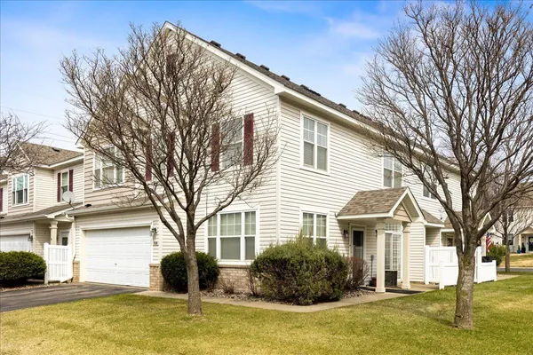$289,900 | 988 Princeton Avenue, Shakopee, MN 55379