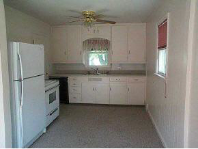1022 Wabash Avenue Rochester, IN 46975 - Photo 3 of 5