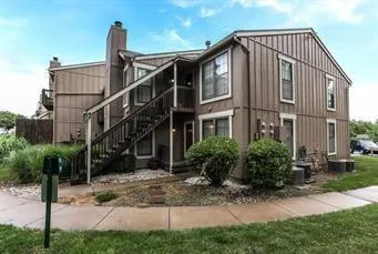 $160,000 | 12623 West 110th Terrace, Overland Park, KS 66210