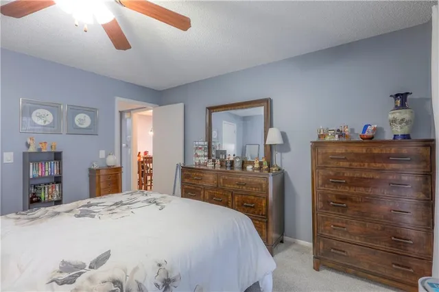 $160,000 | 12623 West 110th Terrace, Overland Park, KS 66210