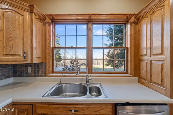 $999,999 | 600 Chuckey Pike, Chuckey, TN 37641