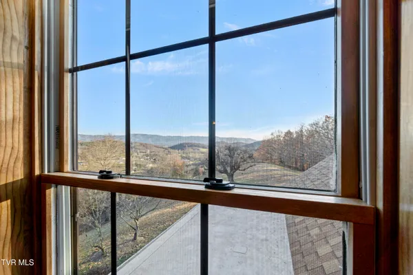 $999,999 | 600 Chuckey Pike, Chuckey, TN 37641