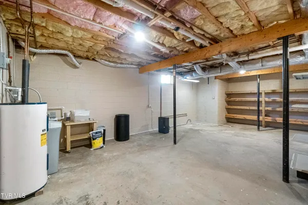 $999,999 | 600 Chuckey Pike, Chuckey, TN 37641