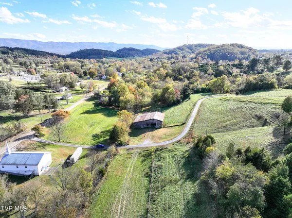 $999,999 | 600 Chuckey Pike, Chuckey, TN 37641