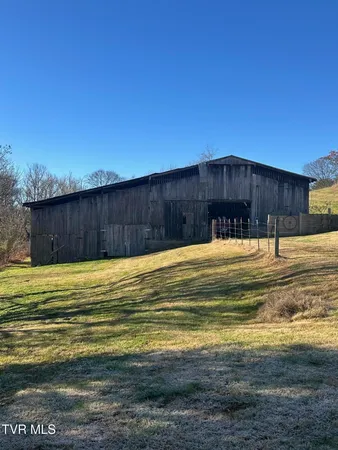 $999,999 | 600 Chuckey Pike, Chuckey, TN 37641