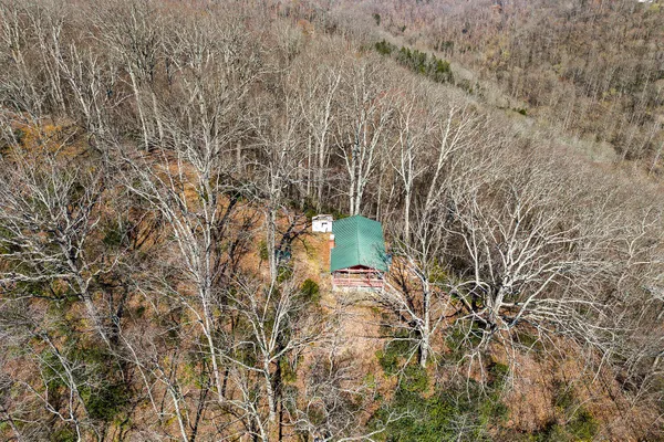 $949,900 | 7860 Aunt Helen Road, Silver Point, TN 38582