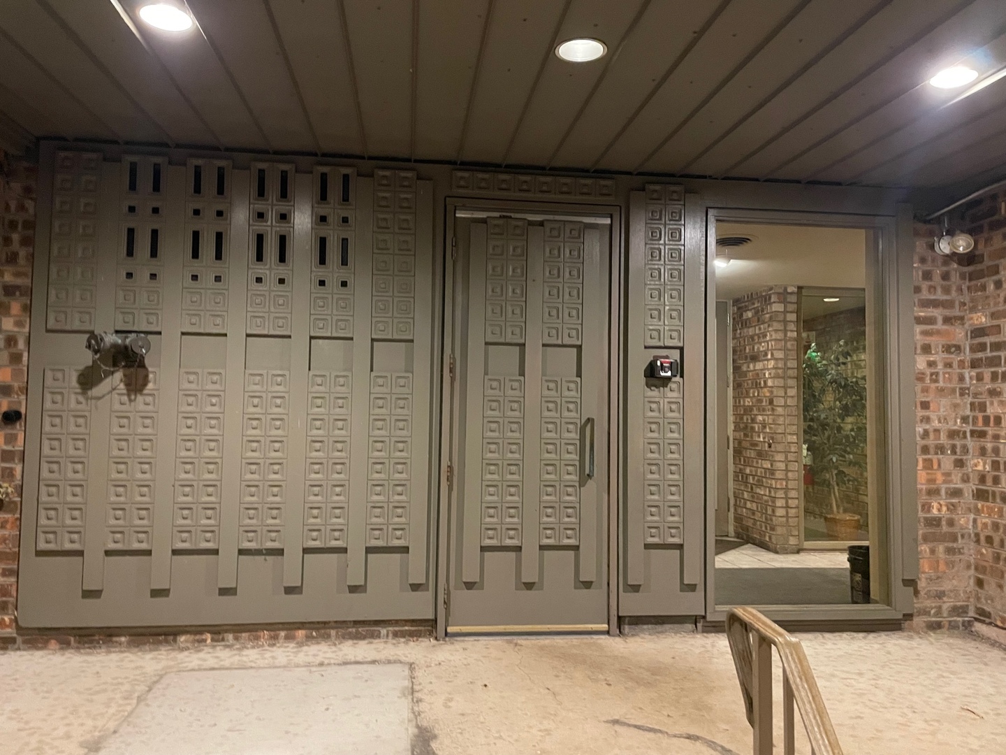 430 Walnut Creek Road, Unit 2306 Lisle, IL 60532 - Photo 12 of 14 a view of a door