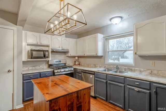 $314,900 | 1909 Arcadia Drive, Lafayette, IN 47905