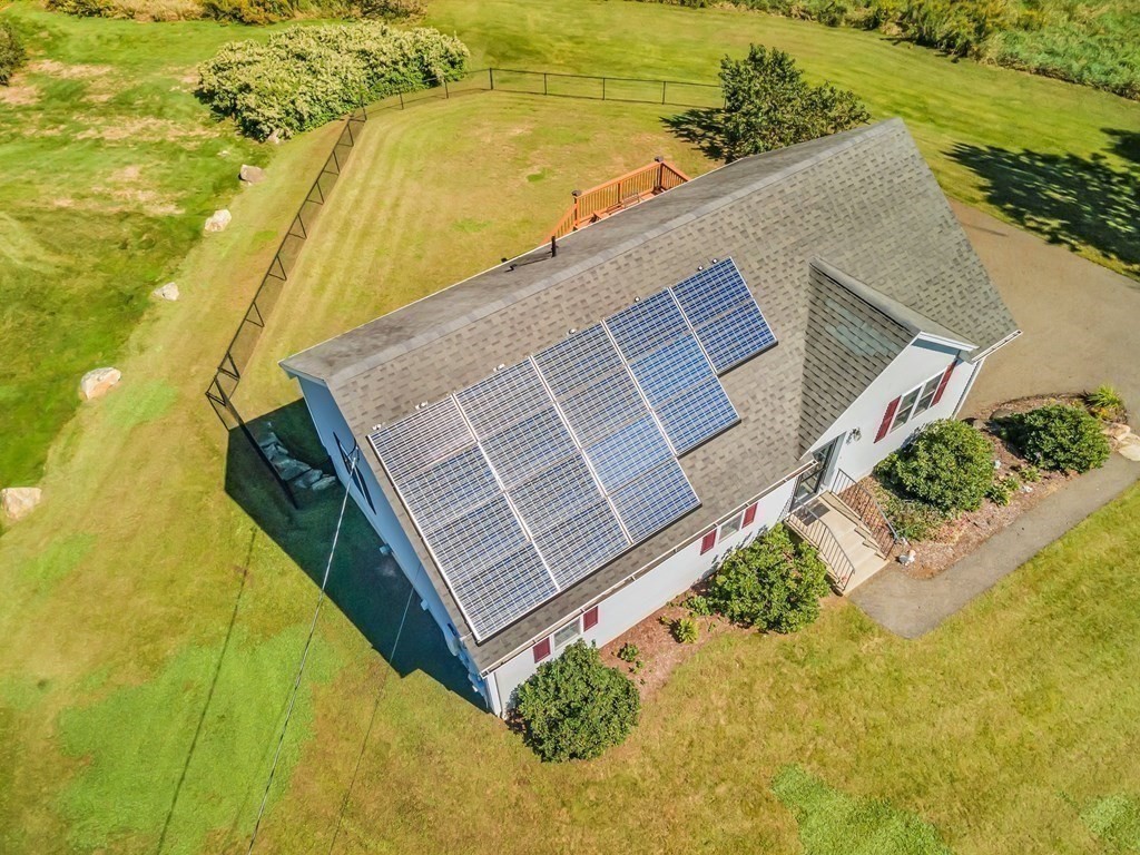 11 Woods Road Barre, MA 01005 - Photo 5 of 26