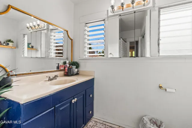 $1,100,000 | 6616 Leland Way, Los Angeles, CA 90028