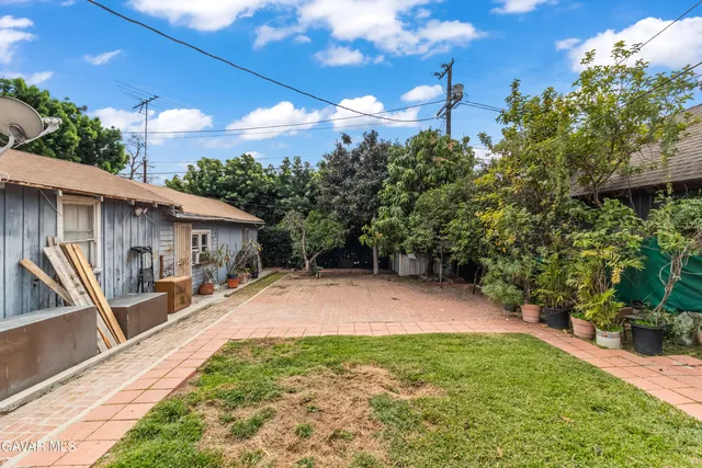 $1,100,000 | 6616 Leland Way, Los Angeles, CA 90028