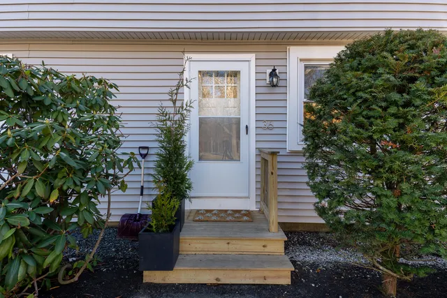 $277,000 | 36 Whites Bridge Road, Unit 8, Windham, ME 04062