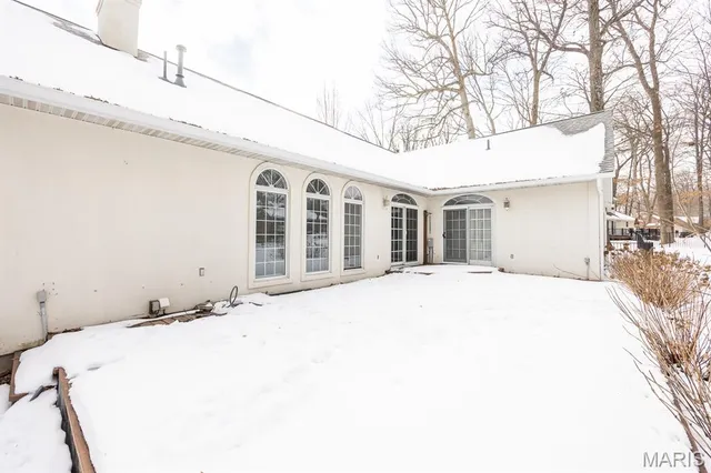 $450,000 | 218 Woods Edge Drive, Shiloh, IL 62221