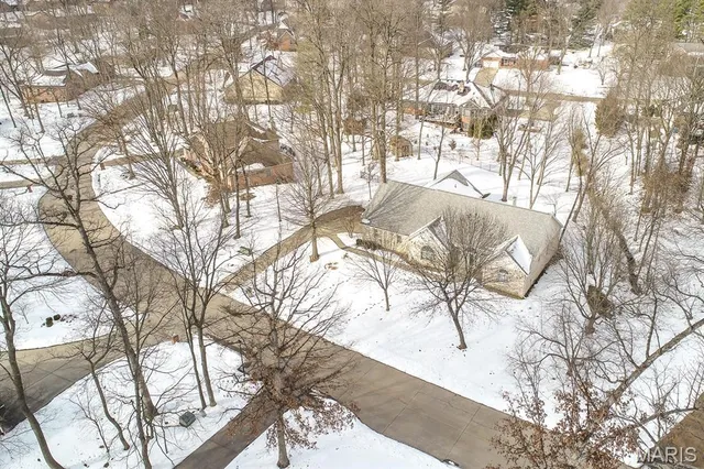 $450,000 | 218 Woods Edge Drive, Shiloh, IL 62221