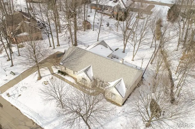 $450,000 | 218 Woods Edge Drive, Shiloh, IL 62221