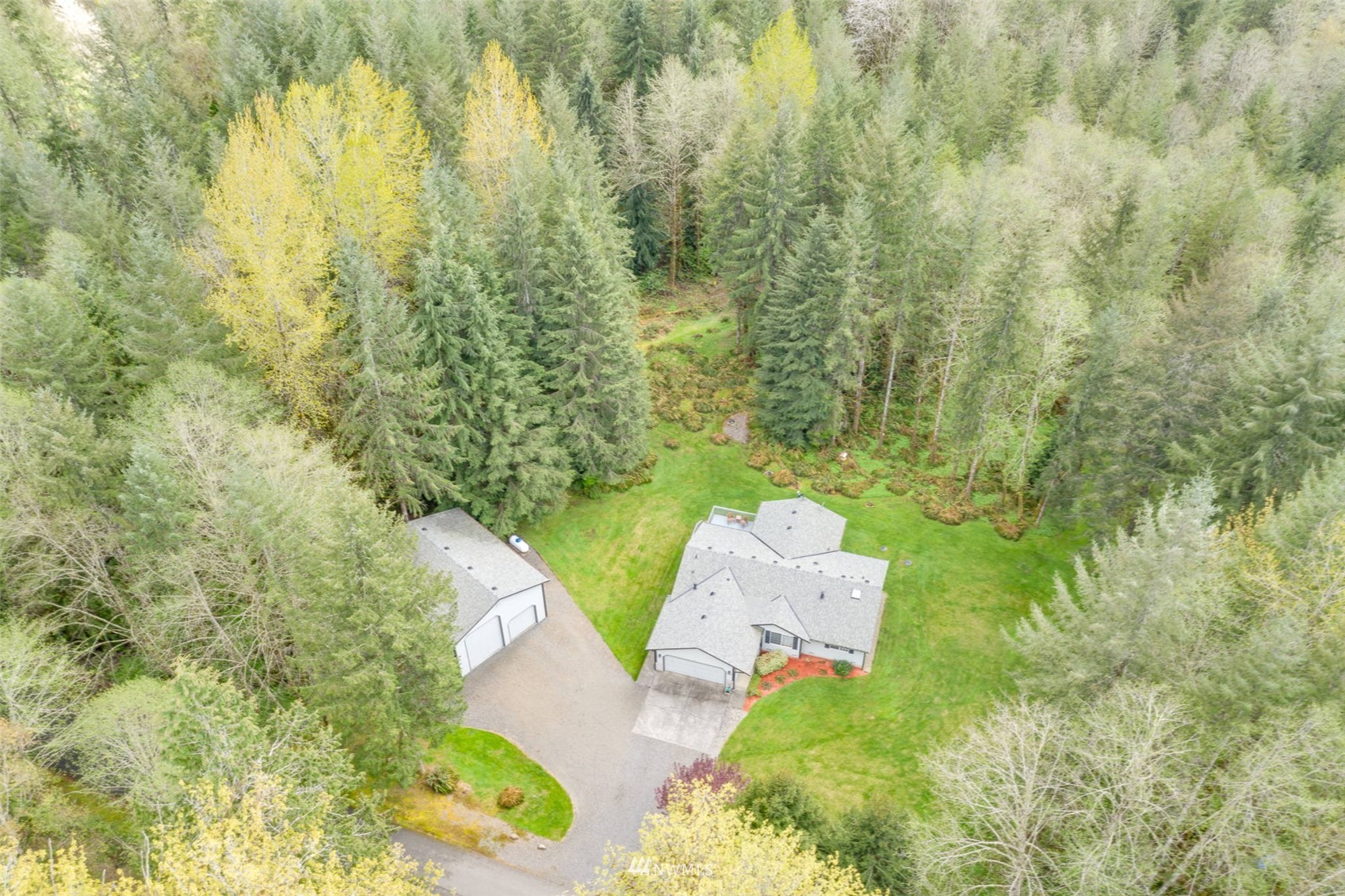 8322 Skinner Road Granite Falls, WA 98252 - Photo 31 of 40 a bird view of bathtub and trees