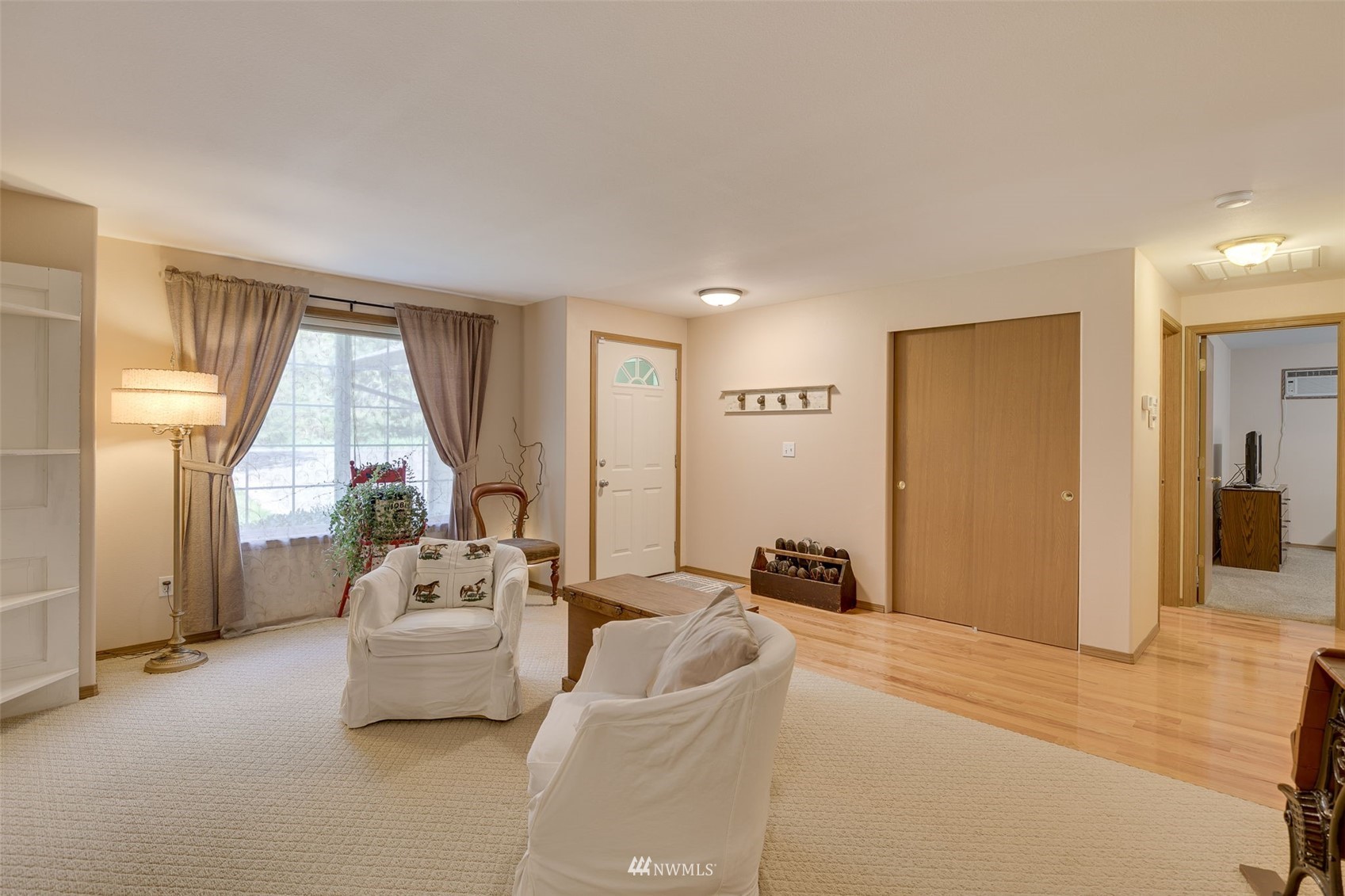 8322 Skinner Road Granite Falls, WA 98252 - Photo 7 of 40 a living room with furniture and a large window