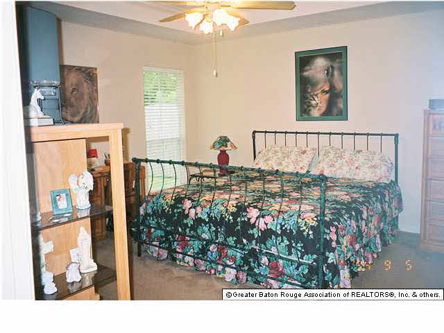 16038 Somersby Avenue Baton Rouge, LA 70817 - Photo 11 of 24