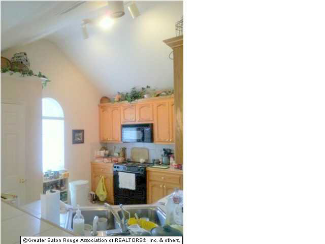 16038 Somersby Avenue Baton Rouge, LA 70817 - Photo 9 of 24