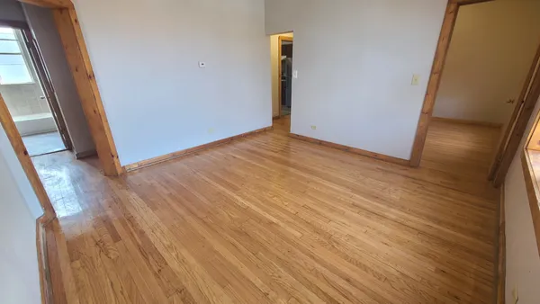 $1,600 | 1409 East 69th Place, Unit 2, Chicago, IL 60637