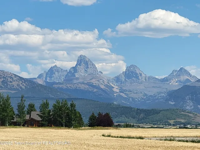 $1,395,000 | 4660 Pale Morning Drive, Tetonia, ID 83452