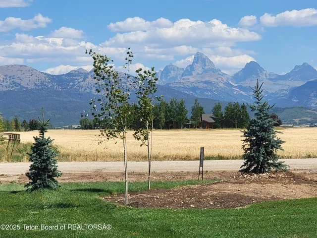 $1,395,000 | 4660 Pale Morning Drive, Tetonia, ID 83452