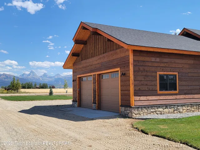 $1,395,000 | 4660 Pale Morning Drive, Tetonia, ID 83452