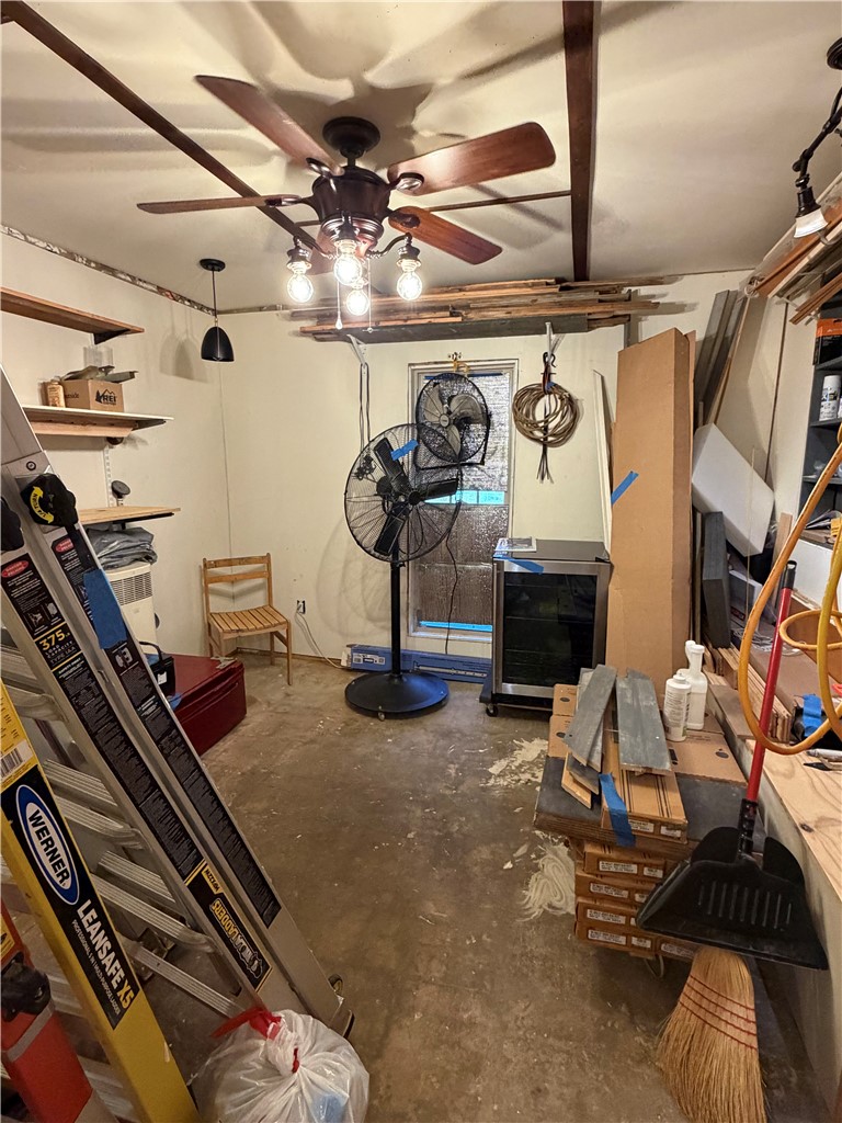 707 South Spring Street Walhalla, SC 29691 - Photo 18 of 20 This versatile space offers potential for customization and practical use.