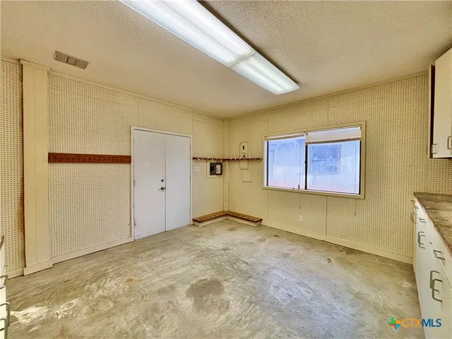 $299,000 | 179 Easy Street, Port O'Connor, TX 77982