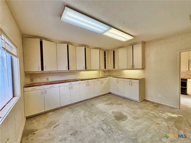 $299,000 | 179 Easy Street, Port O'Connor, TX 77982