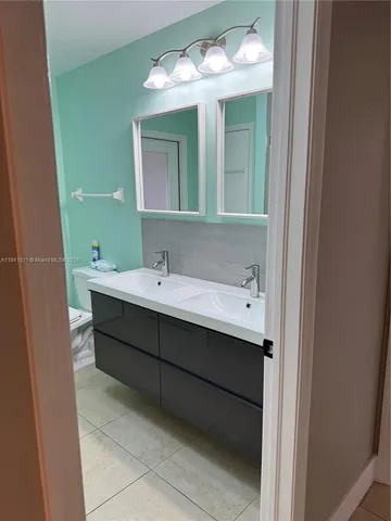 $2,300 | 1520 Southeast 20th Court, Unit 1520, Cape Coral, FL 33990