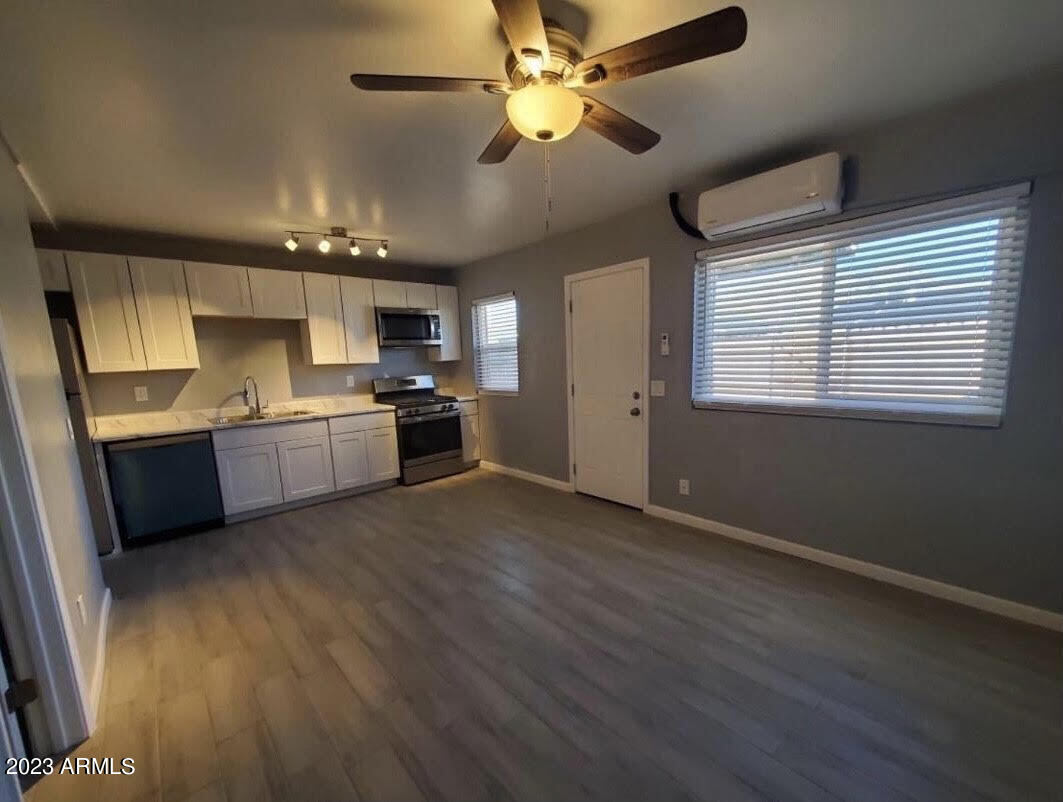 513 East Hatcher Road Phoenix, AZ 85020 - Photo 8 of 15 Hatcher 3 (1)