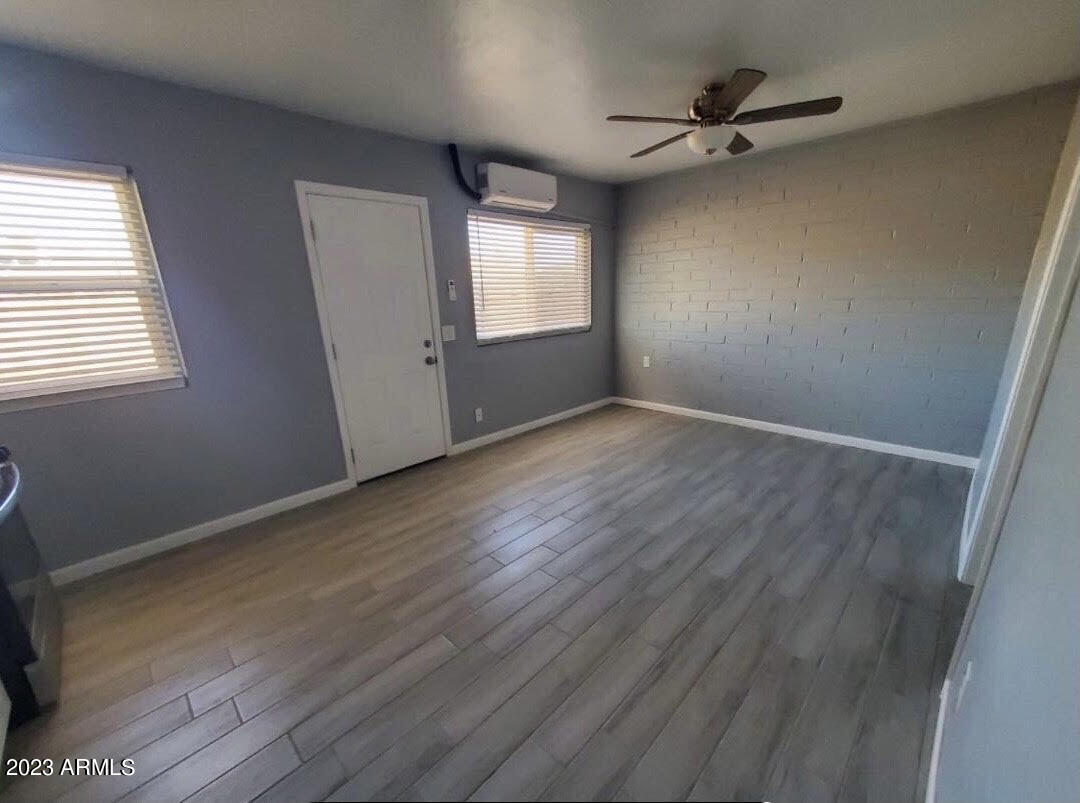 513 East Hatcher Road Phoenix, AZ 85020 - Photo 9 of 15 Hatcher 1 (1)