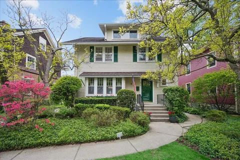 $1,389,000 | 972 Elm Street, Winnetka, IL 60093