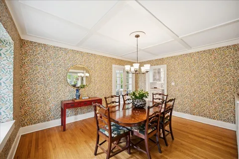 $1,389,000 | 972 Elm Street, Winnetka, IL 60093
