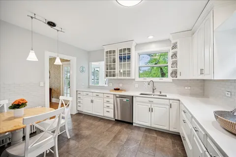 $1,389,000 | 972 Elm Street, Winnetka, IL 60093