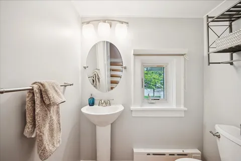 $1,389,000 | 972 Elm Street, Winnetka, IL 60093