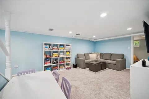 $1,389,000 | 972 Elm Street, Winnetka, IL 60093