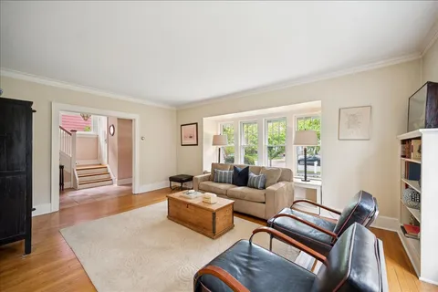 $1,389,000 | 972 Elm Street, Winnetka, IL 60093