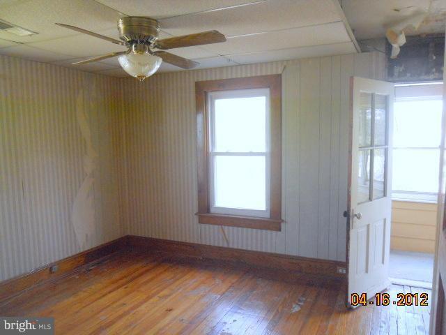 3320 Rueckert Avenue Baltimore, MD 21214 - Photo 3 of 13 Bedroom