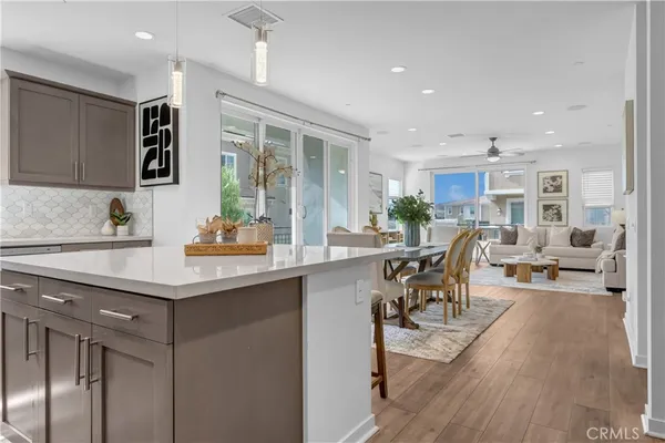 $1,175,000 | 601 Shadowbrook, Lake Forest, CA 92610