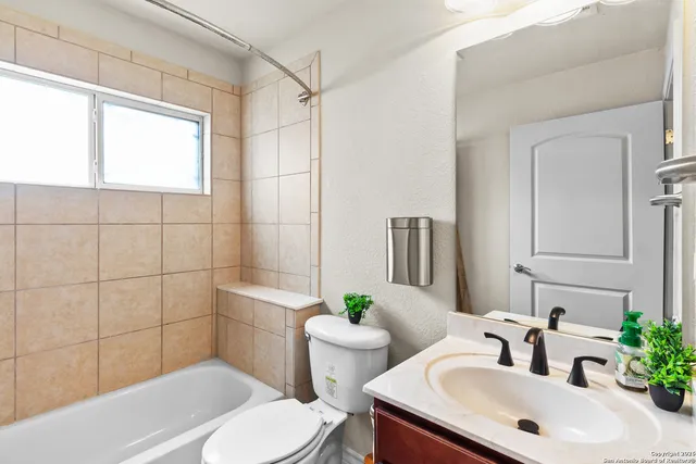 $500,000 | 3339 Harvest Hills Boulevard, Marion, TX 78124