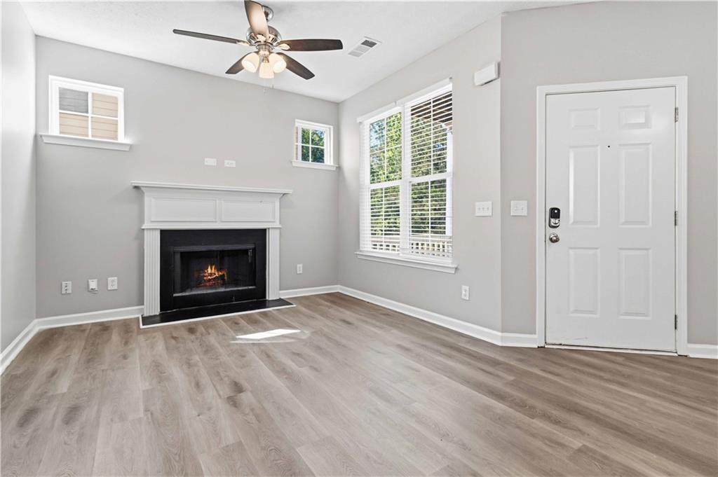 4697 Highpoint Lane Atlanta, GA 30349 - Photo 11 of 32